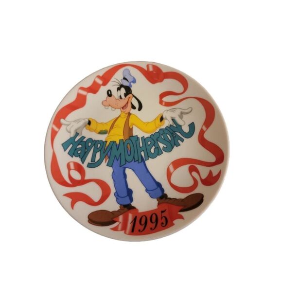 Walt Disney Grolier Collectibles 1995 - Picture 1 of 2